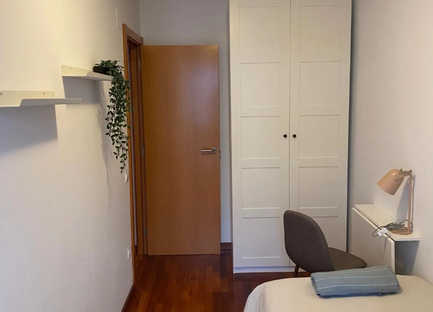 Mai&Maud Fira Apartment لوسبيتاليت دي يوبريغات